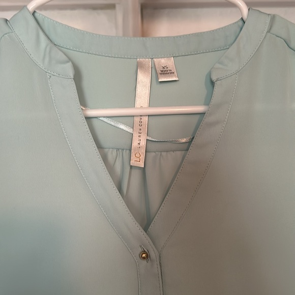 LC Top - Picture 2 of 3